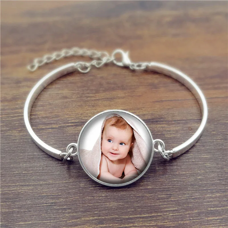 Personalized Custom Silver Charm Bracelet Photo of Your Baby Mum of The Child Grandpa Parent Well-Beloved for The Family Gift
Personalized Custom Silver Charm Bracelet Photo of Your Baby Mum of The Child Grandpa Parent Well-Beloved for The Family Gift