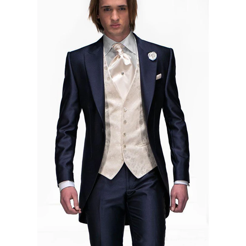 HOT Peak Lapel Royal Blue Tailcoat Slim Fit Groom Tuxedos Men's Wedding Suits Prom Clothing men suit (Jacket+pants+tie+vest)
HOT Peak Lapel Royal Blue Tailcoat Slim Fit Groom Tuxedos Men's Wedding Suits Prom Clothing men suit (Jacket+pants+tie+vest)