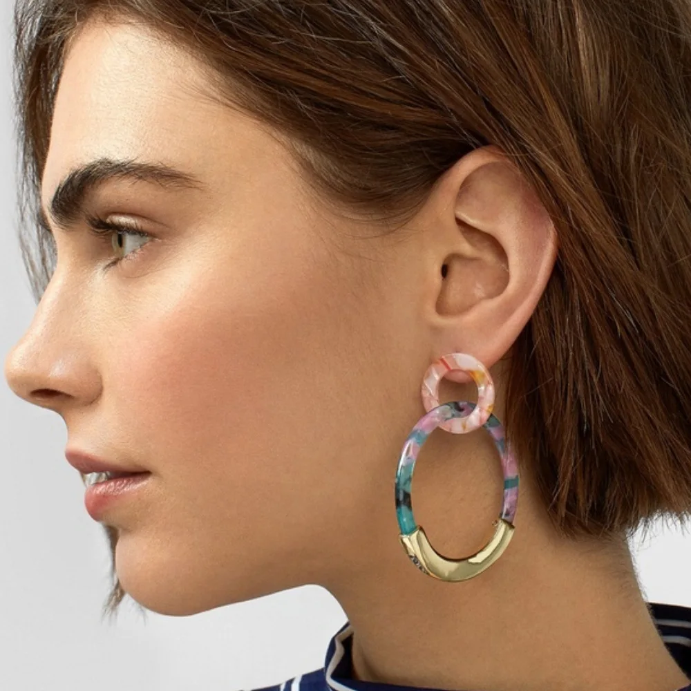 Donarsei Simple C Shape Leopard Acrylic Earring For Women Gold Metal Circle Drop Dangling Earrings Statement Jewelry
Donarsei Simple C Shape Leopard Acrylic Earring For Women Gold Metal Circle Drop Dangling Earrings Statement Jewelry