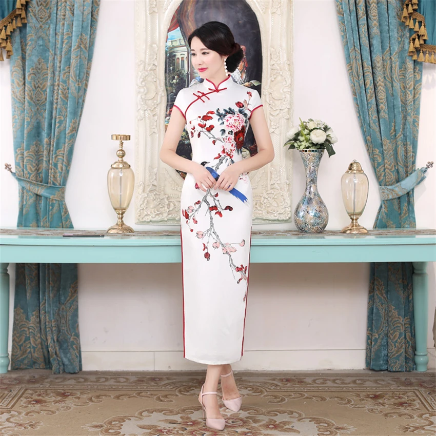 Chinese Traditional Woman Cheongsam Wedding Floral Retro Dress Women Silk Satin Elegant Qipao Vintage Slim Dresses for Female
Chinese Traditional Woman Cheongsam Wedding Floral Retro Dress Women Silk Satin Elegant Qipao Vintage Slim Dresses for Female