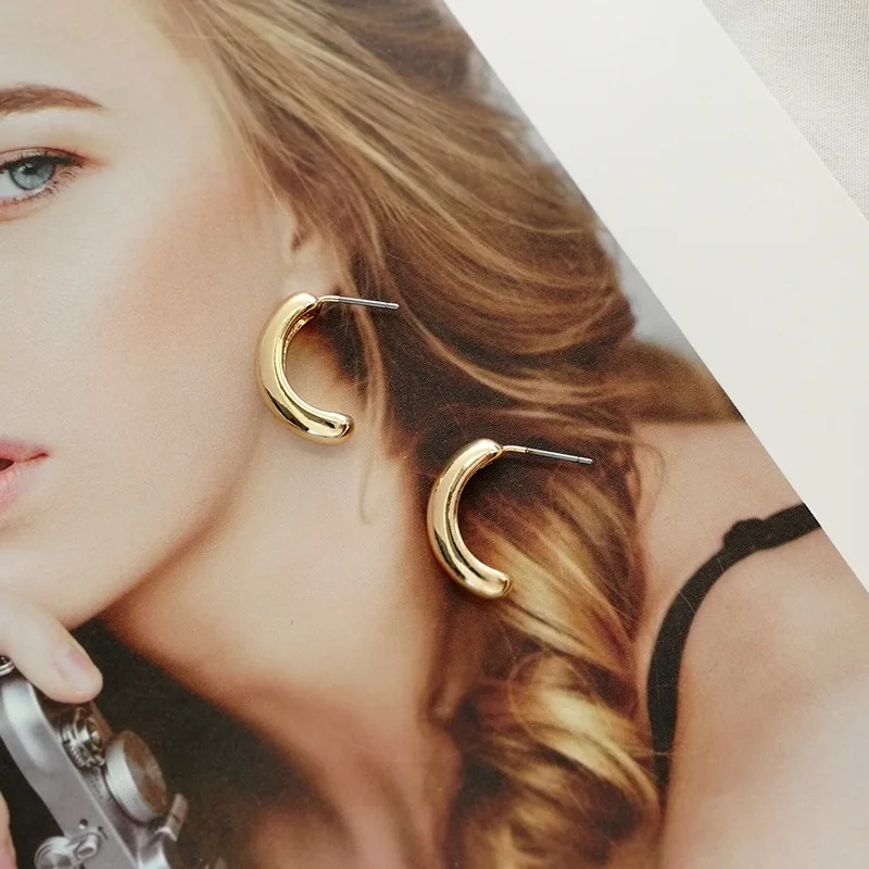 WTLTC Gold Sliver Color Metal Geometrical Stud Earrings for Women Half Moon Post Earrings Statement Minimalist Post Earrings
WTLTC Gold Sliver Color Metal Geometrical Stud Earrings for Women Half Moon Post Earrings Statement Minimalist Post Earrings