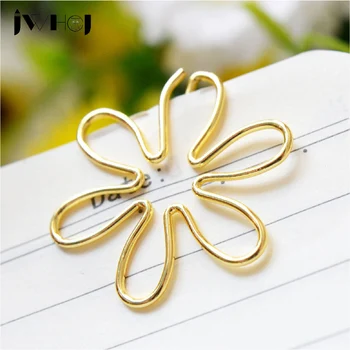 10 pcs/lot golden flowers shape paper clip material escolar bookmarks for books stationery school supplies papelaria child gifts
10 pcs/lot golden flowers shape paper clip material escolar bookmarks for books stationery school supplies papelaria child gifts