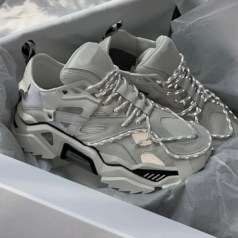 New Arrival Genuine Leather Reflective Cool Ladies Shoes Thick Sole Lace Up Trainers Breathable Mesh Sneakers Spring Summer
New Arrival Genuine Leather Reflective Cool Ladies Shoes Thick Sole Lace Up Trainers Breathable Mesh Sneakers Spring Summer