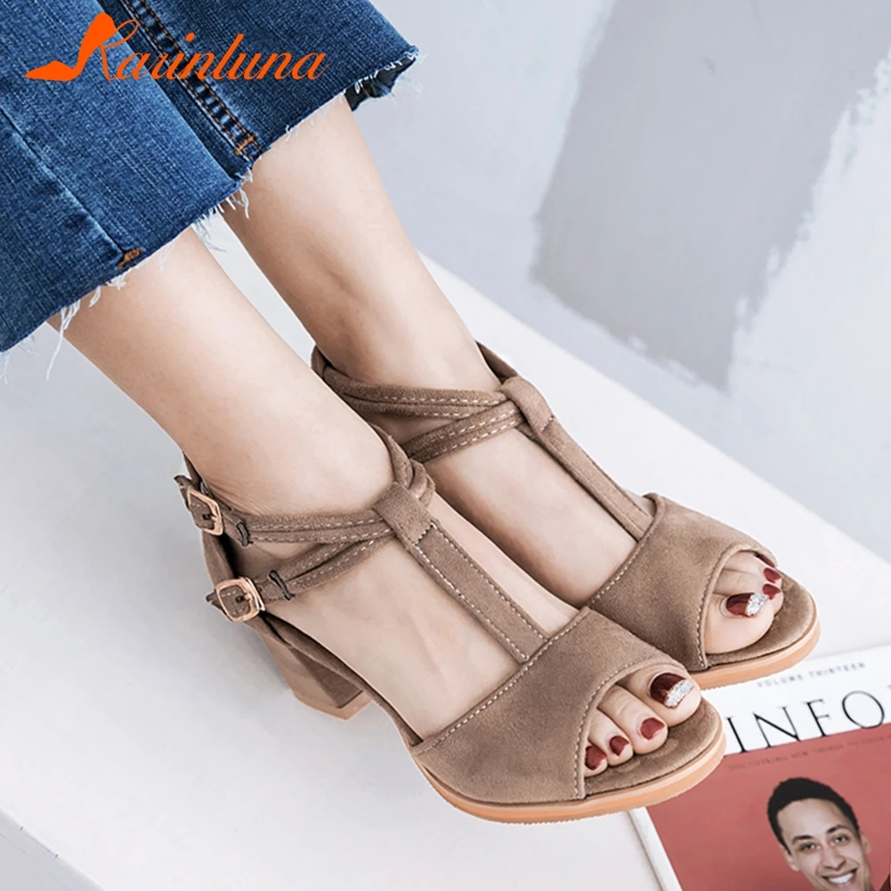 KARINLUNA 2019 New Fashion Flock Summer T Strap Peep Toe High Heels Sandals Woman Shoes Women Large Size 32-43
KARINLUNA 2019 New Fashion Flock Summer T Strap Peep Toe High Heels Sandals Woman Shoes Women Large Size 32-43
