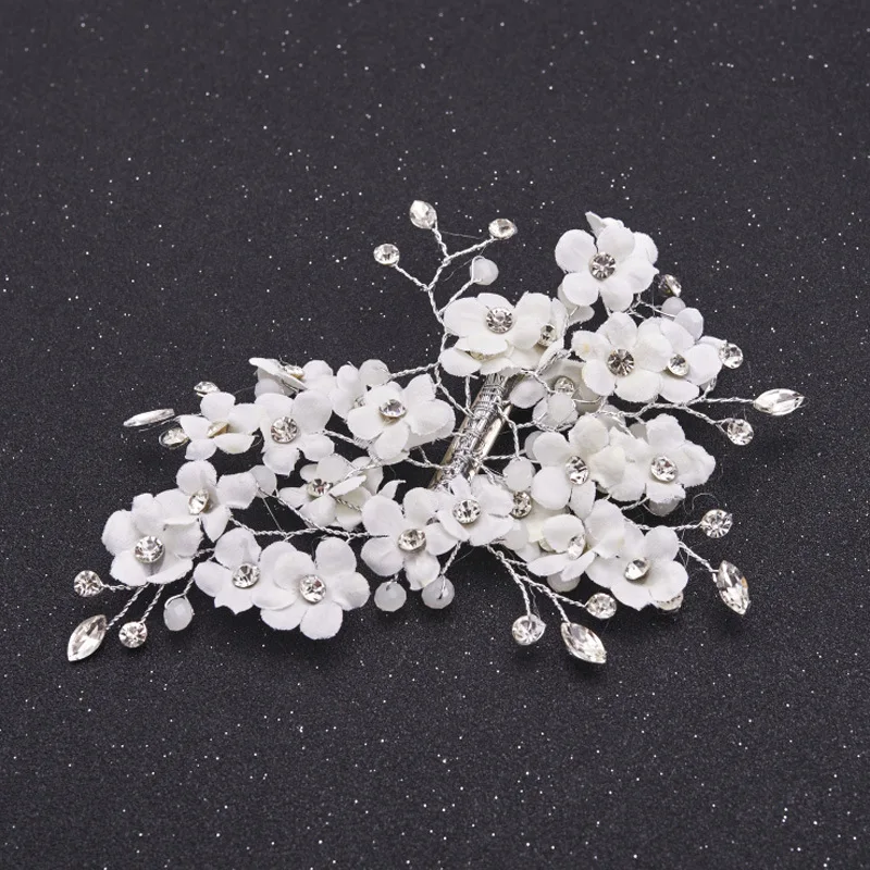 beautiful Bride wedding photo studio photography hair accessories handmade fabric flower crystal hairpin headdress tocado novia
beautiful Bride wedding photo studio photography hair accessories handmade fabric flower crystal hairpin headdress tocado novia