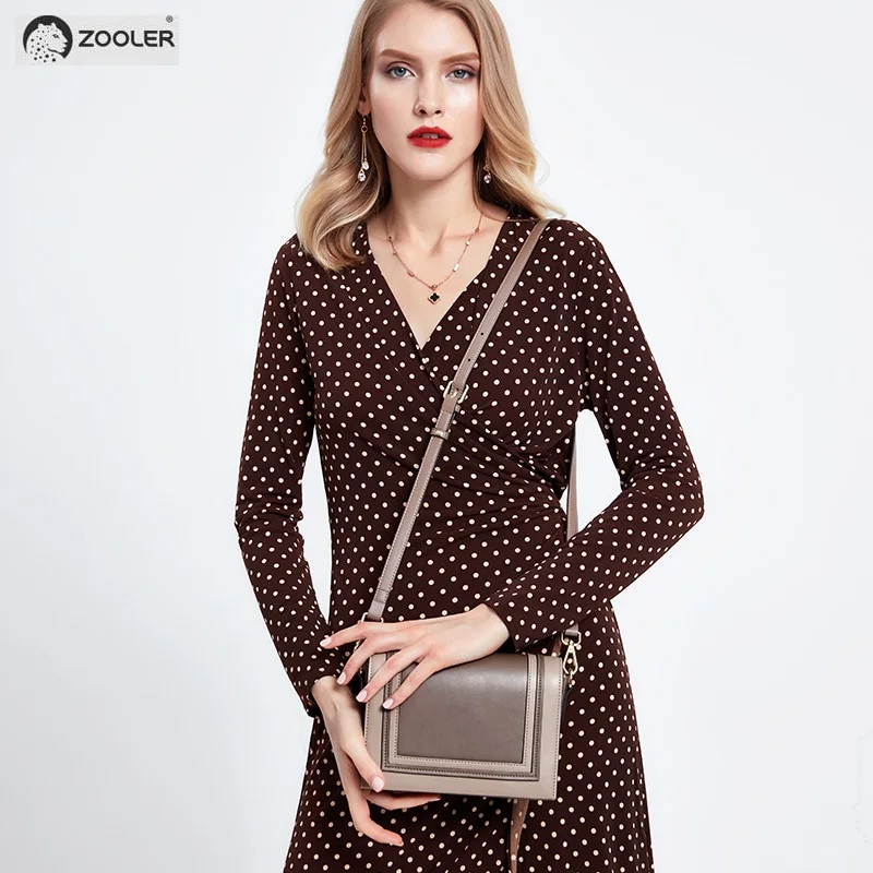 ZOOLER genuine leather shoulder bag luxury handbags women bags designer Small bag fashion ladies bags high quality female YJ208
ZOOLER genuine leather shoulder bag luxury handbags women bags designer Small bag fashion ladies bags high quality female YJ208