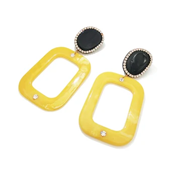New earrings fashion temperament exaggerated acrylic earrings square wild long earrings female
New earrings fashion temperament exaggerated acrylic earrings square wild long earrings female