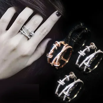 Fashion Moving Round Circle Copper Finger Ring Ankle Cuff Ring Copper AAA Zircon Stone Ring for Women Wedding Jewelry Party
Fashion Moving Round Circle Copper Finger Ring Ankle Cuff Ring Copper AAA Zircon Stone Ring for Women Wedding Jewelry Party