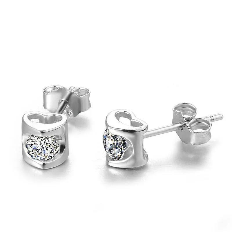 Cute Romantic Lovely Clear Stone Heart Shape Convenient Simple Silver Earrings Cubic Zirconia For Women Party
Cute Romantic Lovely Clear Stone Heart Shape Convenient Simple Silver Earrings Cubic Zirconia For Women Party