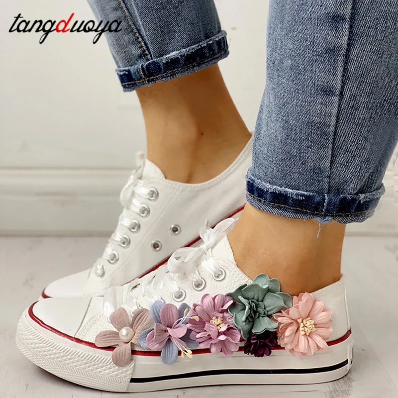 women flower canvas shoes 2020 breathable canvas casual shoes women fashion platform shoes woman flats mujer schoenen vrouw
women flower canvas shoes 2020 breathable canvas casual shoes women fashion platform shoes woman flats mujer schoenen vrouw