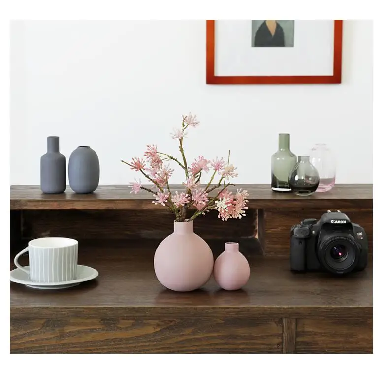Nordic ceramic creative Minimalist flowers vase pot home decor crafts room wedding decorations handicraft porcelain figurines
Nordic ceramic creative Minimalist flowers vase pot home decor crafts room wedding decorations handicraft porcelain figurines