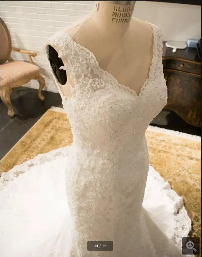2017 real picture mermaid cap sleeve white lace wedding dress v neck sheer back sexy chapel train bride dress hot sale
2017 real picture mermaid cap sleeve white lace wedding dress v neck sheer back sexy chapel train bride dress hot sale