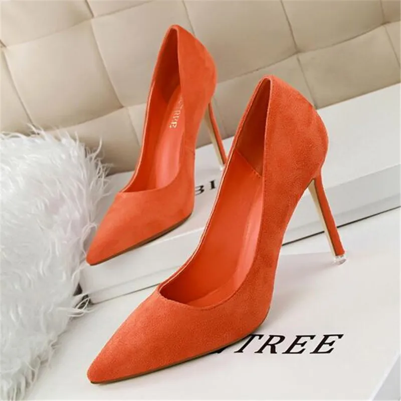 New fashion simple stiletto with high-heeled shallow mouth pointed suede sexy thin professional women's shoes women's high heels
New fashion simple stiletto with high-heeled shallow mouth pointed suede sexy thin professional women's shoes women's high heels
