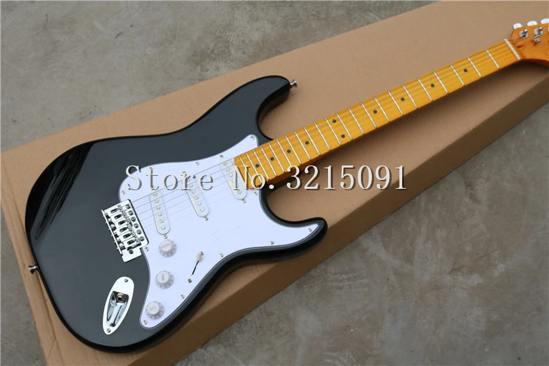 Factory custom black body electric guitar with yellow neck,SSS pickups,white pickguard,chrome hardware,can be customized
Factory custom black body electric guitar with yellow neck,SSS pickups,white pickguard,chrome hardware,can be customized