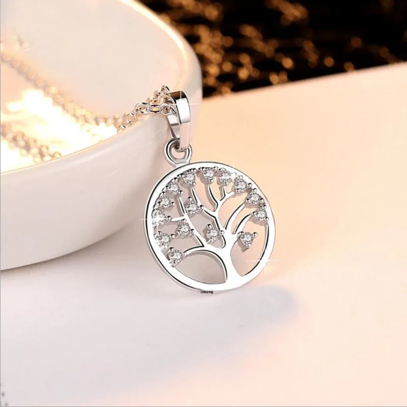 KOFSAC New Cute Hollow Small Tree CZ Fruit Round Pendant Necklace Fashion 925 Silver Necklaces for Women Christmas Jewelry Gift
KOFSAC New Cute Hollow Small Tree CZ Fruit Round Pendant Necklace Fashion 925 Silver Necklaces for Women Christmas Jewelry Gift