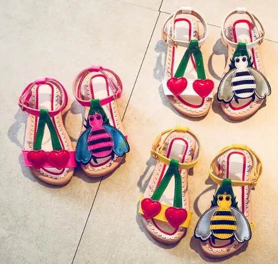 2018 fashion style cartoon girls sandals fashion summer child shoes high quality cute girls shoes design casual kids sandals 
2018 fashion style cartoon girls sandals fashion summer child shoes high quality cute girls shoes design casual kids sandals