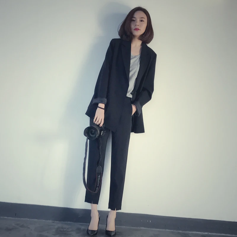 2019 autumn and winter new suit women fashion temperament loose medium long sleeved long sleeved leisure suit two pieces
2019 autumn and winter new suit women fashion temperament loose medium long sleeved long sleeved leisure suit two pieces
