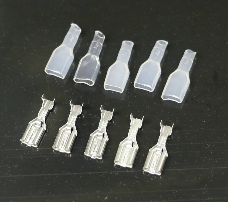 50pcs 6.3mm Faston Crimp Terminal 250 Type Female Connector With Sheath Inserted Spring 6.3 mm Self-locking Plug Insulator
50pcs 6.3mm Faston Crimp Terminal 250 Type Female Connector With Sheath Inserted Spring 6.3 mm Self-locking Plug Insulator