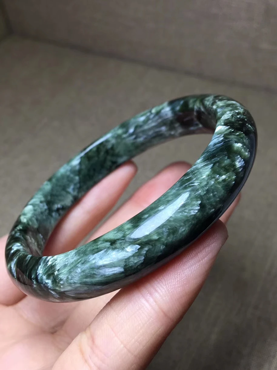 Genuine Natural Green Seraphinite Reiki Gemstone Charm Healing Bangle Stone Woman Lady Inner Diameter 59mm AAAAA Certificate
Genuine Natural Green Seraphinite Reiki Gemstone Charm Healing Bangle Stone Woman Lady Inner Diameter 59mm AAAAA Certificate