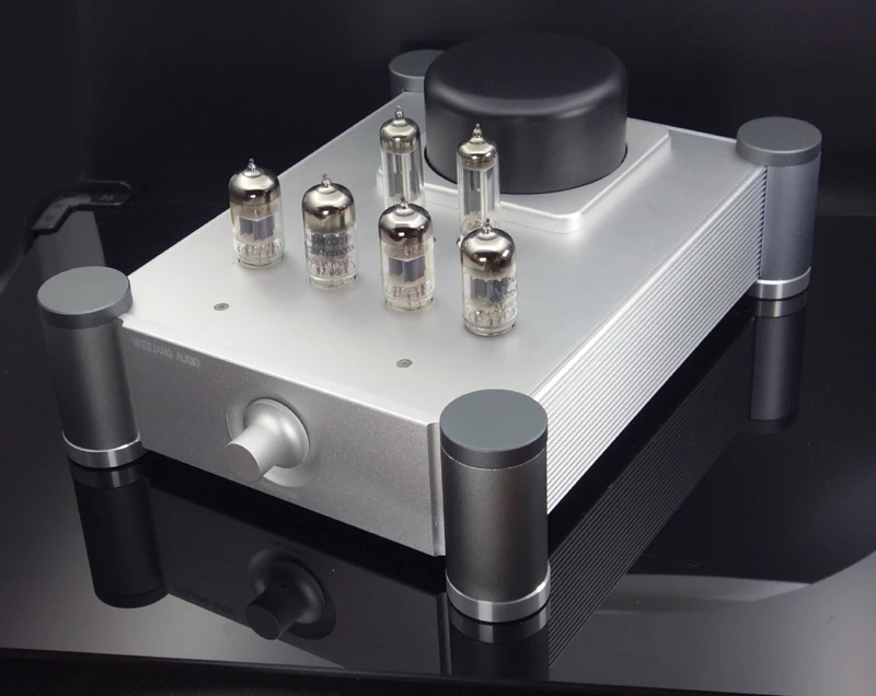 Finished DIY HIFI tube preamplifier 12AU7*2 +12AX7*2+ 6Z2 tubes amp base on Hetian Ma's tube preamp
Finished DIY HIFI tube preamplifier 12AU7*2 +12AX7*2+ 6Z2 tubes amp base on Hetian Ma's tube preamp