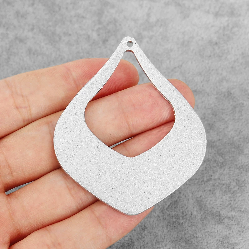 4PCS Vintage Large Waterdrop/Teardrop Tone Aluminum Alloy Charms Pendants for DIY Necklace Jewelry Findings
4PCS Vintage Large Waterdrop/Teardrop Tone Aluminum Alloy Charms Pendants for DIY Necklace Jewelry Findings