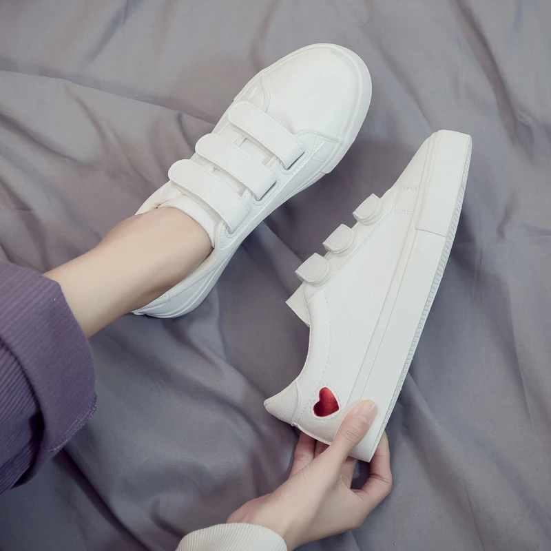 Woman Leather Shoes 2019 Spring New Fashion Women Shoes Casual High Platform PU Leather Heart Women Casual White Shoes Sneakers
Woman Leather Shoes 2019 Spring New Fashion Women Shoes Casual High Platform PU Leather Heart Women Casual White Shoes Sneakers