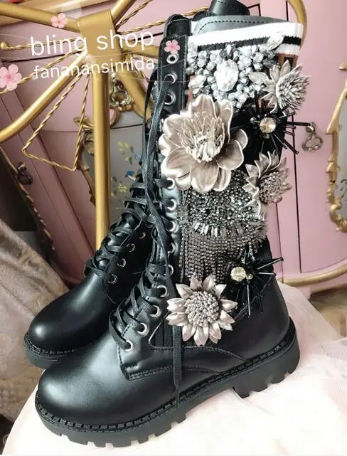 2019 new Korean version of heavy industry flowers wild high boots stretch thin legs thick with knight boots Martin boots
2019 new Korean version of heavy industry flowers wild high boots stretch thin legs thick with knight boots Martin boots