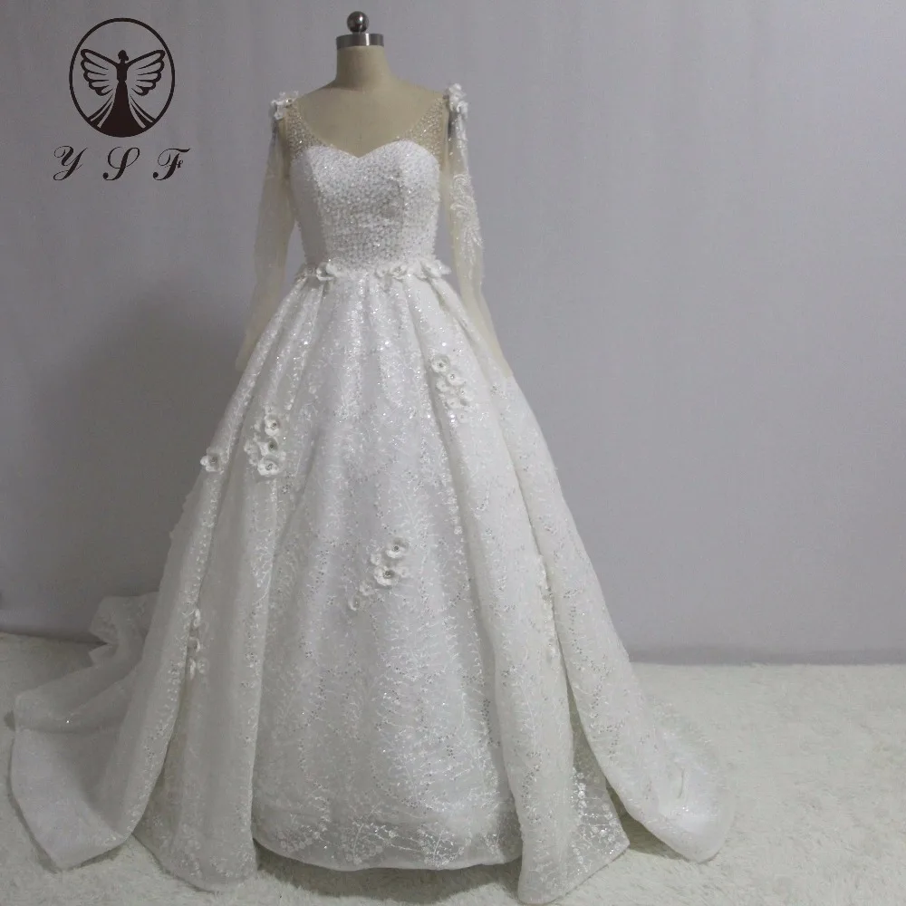 Vintage Plunging V Neck Beaded Crystals 3D Flowers Long Sleeve Pleated Shine Lace Ball Gown Wedding Dresses
Vintage Plunging V Neck Beaded Crystals 3D Flowers Long Sleeve Pleated Shine Lace Ball Gown Wedding Dresses