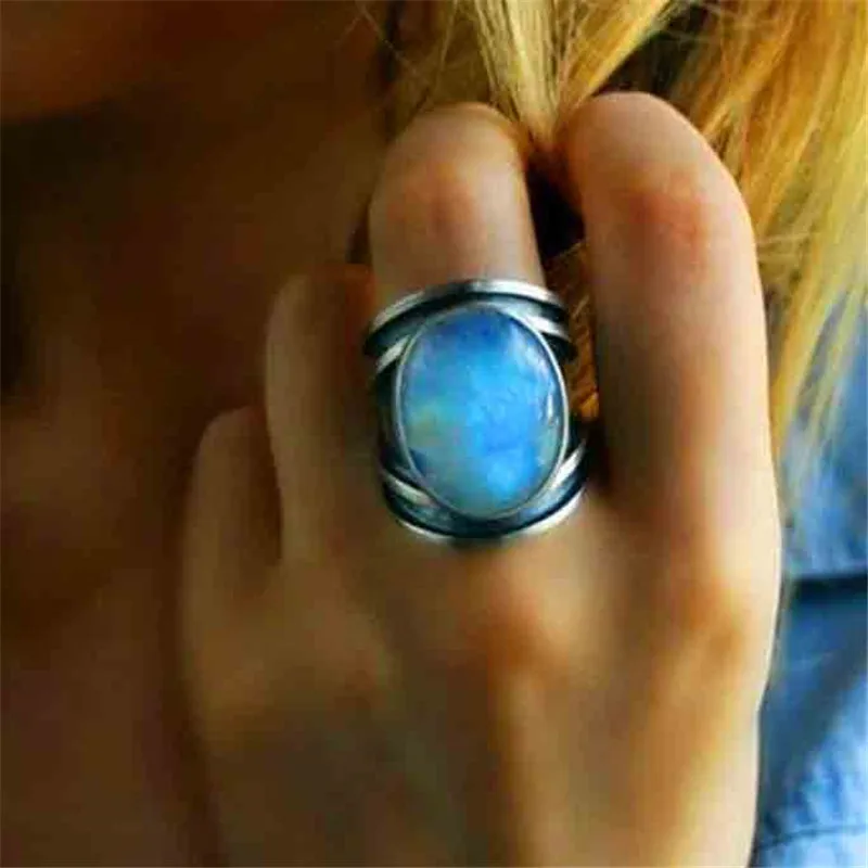 JUNXIN Boho Female Oval Moonstone Big Rings For Men Women Antique Silver Metal Rainbow Stone Black Epoxy Ring Clear Opal Jewelry
JUNXIN Boho Female Oval Moonstone Big Rings For Men Women Antique Silver Metal Rainbow Stone Black Epoxy Ring Clear Opal Jewelry