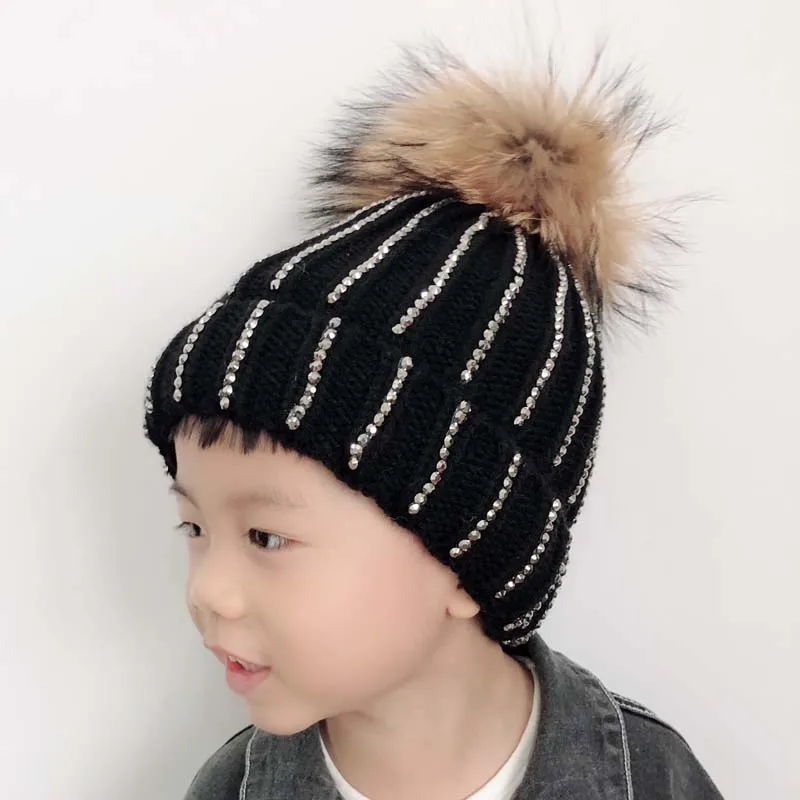 Rhinestone Beanie Cap Children Velvet Fleece Inside Winter Hat For Kids Real Raccoon Fur Pompom Hat
Rhinestone Beanie Cap Children Velvet Fleece Inside Winter Hat For Kids Real Raccoon Fur Pompom Hat