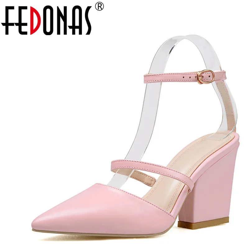 FEDONAS Fashion Women's Genuine Leather Pumps High Heels Sandals 2018 Summer Party Shoes Elegant Ladies Wedding Shoes Woman
FEDONAS Fashion Women's Genuine Leather Pumps High Heels Sandals 2018 Summer Party Shoes Elegant Ladies Wedding Shoes Woman