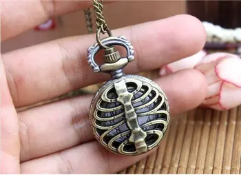 

2017 new arrive Retro Steampunk Bronze Spine Ribs Hollow Quartz Pocket Watch Necklace Pendant sweater chain Women Gift P105