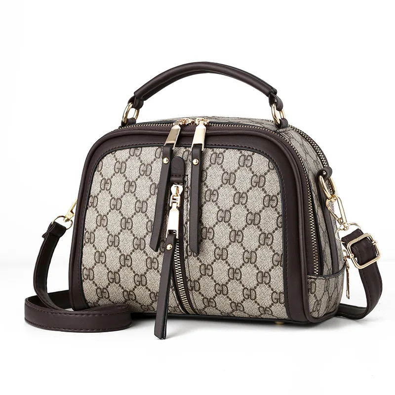 2019 new fashion printing small square bag ladies shoulder diagonal package polyester PU zipper cross section handbag
2019 new fashion printing small square bag ladies shoulder diagonal package polyester PU zipper cross section handbag