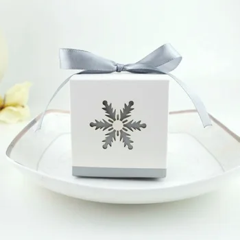 10pcs/lot Paperboard Candy Box cartoon Hollow out Gift Box candy box gift bag for Wedding Party Birthday gift bag Decorative
10pcs/lot Paperboard Candy Box cartoon Hollow out Gift Box candy box gift bag for Wedding Party Birthday gift bag Decorative