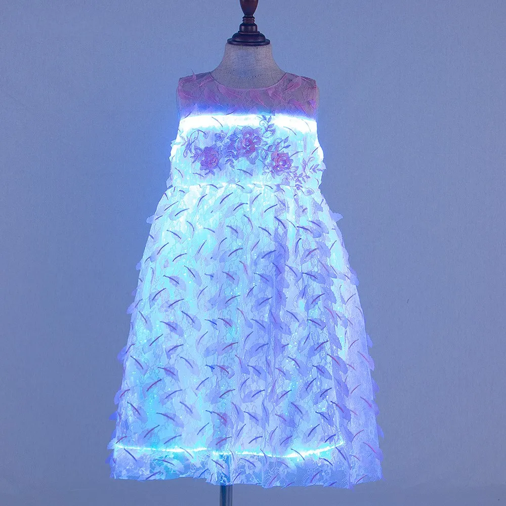 Multicolored LED light princess skirt with a sleeveless skirt Summer cool and breathable fiber luminous princess skirt
Multicolored LED light princess skirt with a sleeveless skirt Summer cool and breathable fiber luminous princess skirt