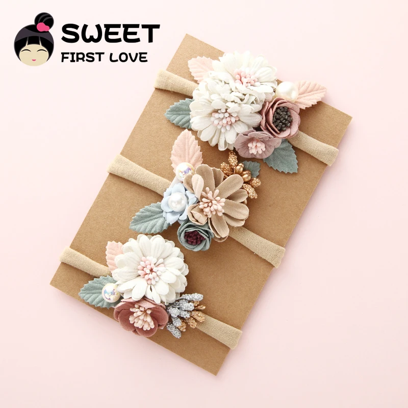 3PCS Girls Nylon Flower Headband with Pearl, Vintage Floral Hair Bows Elastic Hairband for Kids Headwear Hair Accessories
3PCS Girls Nylon Flower Headband with Pearl, Vintage Floral Hair Bows Elastic Hairband for Kids Headwear Hair Accessories