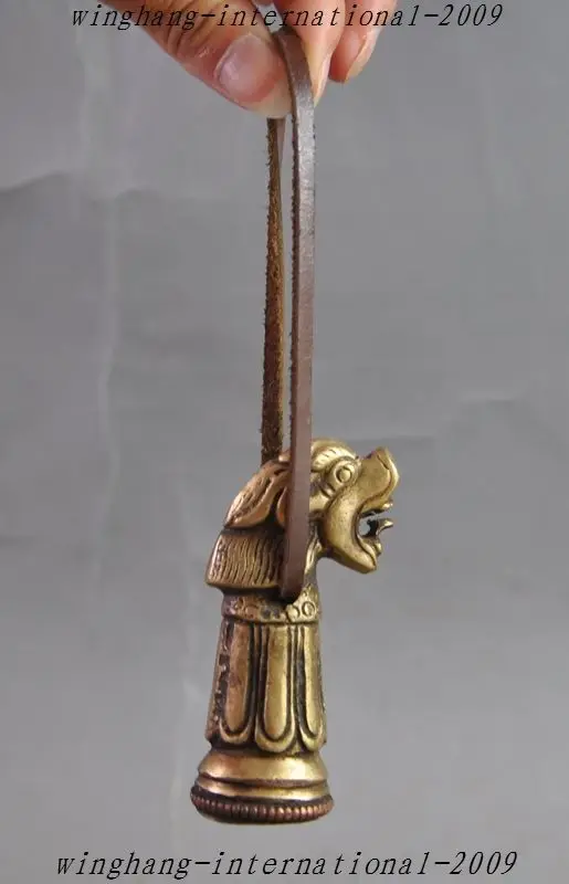 christmas Old Chinese Fengshui Leather pure bronze Dragon Head Statue Amulets Pendant Seal halloween
christmas Old Chinese Fengshui Leather pure bronze Dragon Head Statue Amulets Pendant Seal halloween