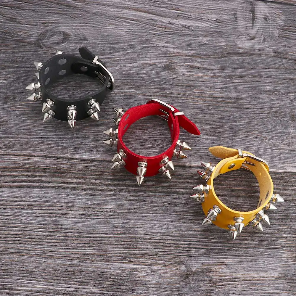 Unique Double Row Cuspidal Spikes Rivet Stud Wide Cuff Bracelet Leather Punk Gothic Rock Men Bangle Unisex Jewelry
Unique Double Row Cuspidal Spikes Rivet Stud Wide Cuff Bracelet Leather Punk Gothic Rock Men Bangle Unisex Jewelry