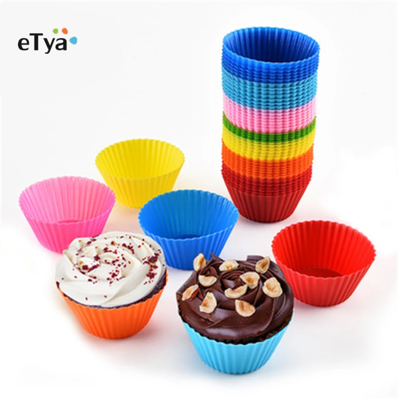 Baking necessary 12 pack Round Shaped Silicone Cake Mold Muffin Cups Soap Mold Pudding Jelly molds (Color in Random) S/L Size
Baking necessary 12 pack Round Shaped Silicone Cake Mold Muffin Cups Soap Mold Pudding Jelly molds (Color in Random) S/L Size
