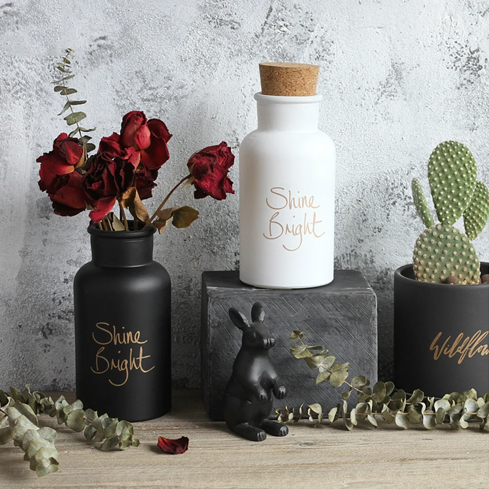 Nordic Flower Perfume Glass Vase Scandinavian Desk Matte Golden Letter Bottle Simple Dry Floral Jar Home Decor
Nordic Flower Perfume Glass Vase Scandinavian Desk Matte Golden Letter Bottle Simple Dry Floral Jar Home Decor