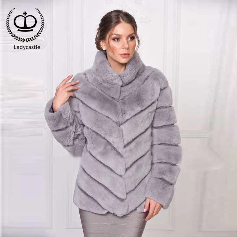 Pelt Real Rex Rabbit Fur Coat Winter Natural Fur Jacket Genuine With Mandarin Collar Women's Winter Outwear Fashion 2018 RB-008
Pelt Real Rex Rabbit Fur Coat Winter Natural Fur Jacket Genuine With Mandarin Collar Women's Winter Outwear Fashion 2018 RB-008