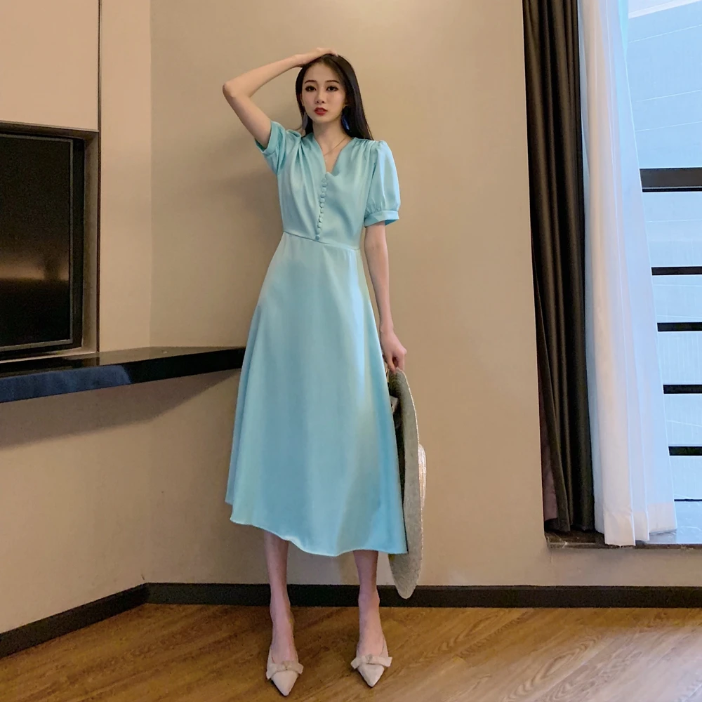 Satin Silk Sexy Single Breasted Button Short Sleeve V-neck Midi Long Dress Women High Waist Elegant Slim Korean Vintage Fashion
Satin Silk Sexy Single Breasted Button Short Sleeve V-neck Midi Long Dress Women High Waist Elegant Slim Korean Vintage Fashion