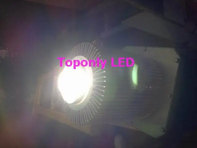300w led industrial lighting,led high bay light,led projector light,AC85-265v,27000-30000lm,4pcs/lot Fedex/DHL free shipping
300w led industrial lighting,led high bay light,led projector light,AC85-265v,27000-30000lm,4pcs/lot Fedex/DHL free shipping