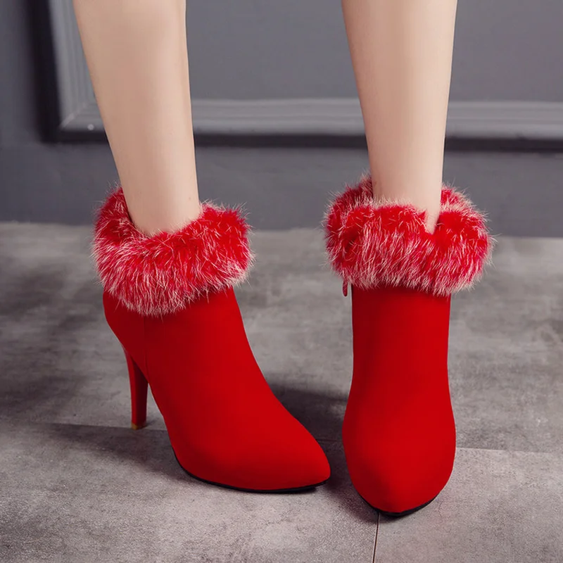 plus size 43 New Fashion European Style Black Ankle Boots pointed Toe thin high heel Women boots With Warm Plush short boots
plus size 43 New Fashion European Style Black Ankle Boots pointed Toe thin high heel Women boots With Warm Plush short boots