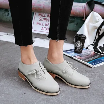 Casual and comfortable party with low with 2018 new age season size code 33 single shoes 18111-43 students
Casual and comfortable party with low with 2018 new age season size code 33 single shoes 18111-43 students