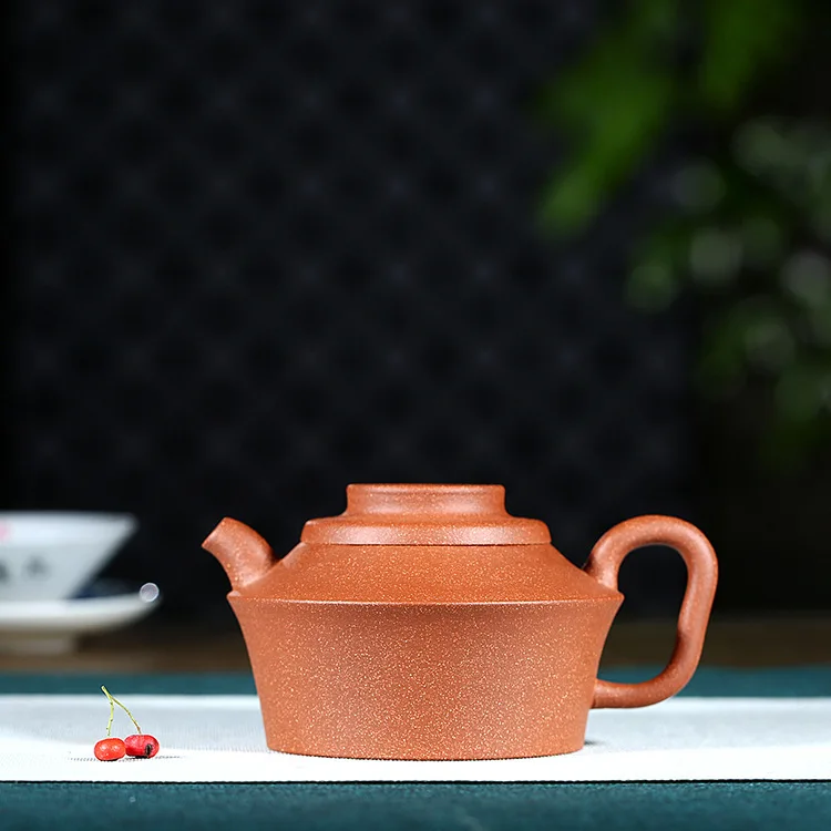 Full Manual Cover Dragon's Blood Sand Week Red Fly Kungfu Online Teapot Tea Set Gift A Piece Of Generation Hair Wholesale
Full Manual Cover Dragon's Blood Sand Week Red Fly Kungfu Online Teapot Tea Set Gift A Piece Of Generation Hair Wholesale