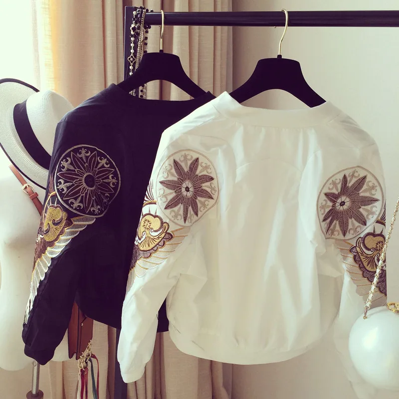 UNIONCODE Angel Wing Embroidery Bomber Jacket Ladies Fashion 2017 Autumn Casual Streetwear Women Basic Coats YQ67
UNIONCODE Angel Wing Embroidery Bomber Jacket Ladies Fashion 2017 Autumn Casual Streetwear Women Basic Coats YQ67