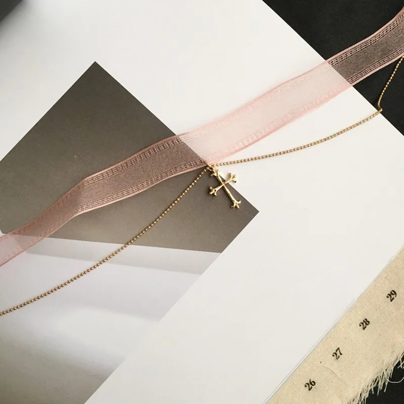 2018 Fashion Personality Pink Lace Cross Choker Necklaces For Women Fashion Accessories Choker Collar Party Jewelry
2018 Fashion Personality Pink Lace Cross Choker Necklaces For Women Fashion Accessories Choker Collar Party Jewelry