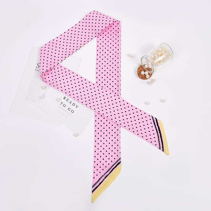 2019 Korean version of the silk little point scarf lady temperament professional small scarf literary retro small streamers
2019 Korean version of the silk little point scarf lady temperament professional small scarf literary retro small streamers