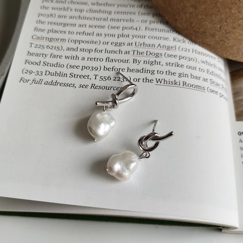 Natural Baroque Pearl Big Knot 925 Sterling Silver Women Earring White Gold Exaggerate Drop Earring Antiallergic Wedding Jewelry
Natural Baroque Pearl Big Knot 925 Sterling Silver Women Earring White Gold Exaggerate Drop Earring Antiallergic Wedding Jewelry